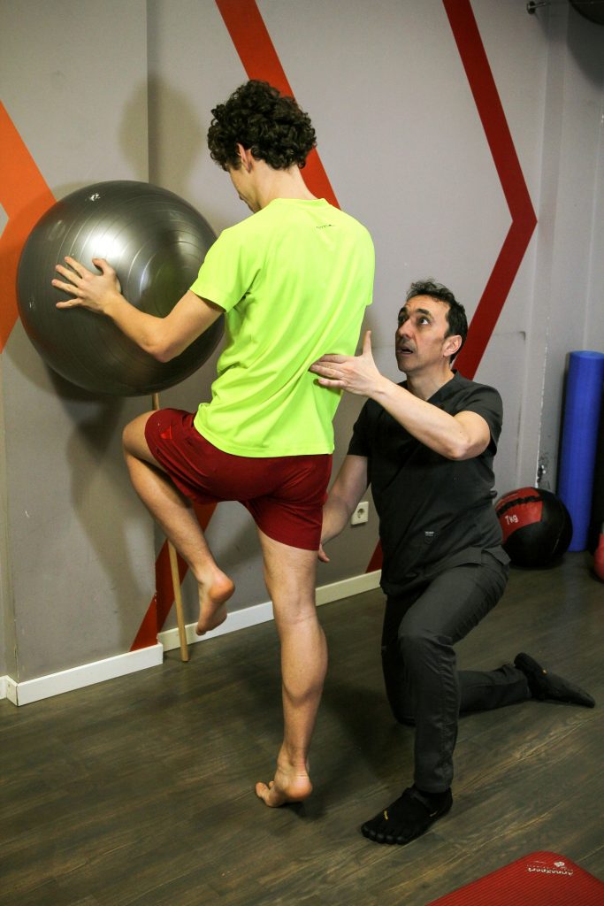 Ejercicio terapeutico en gimnasio